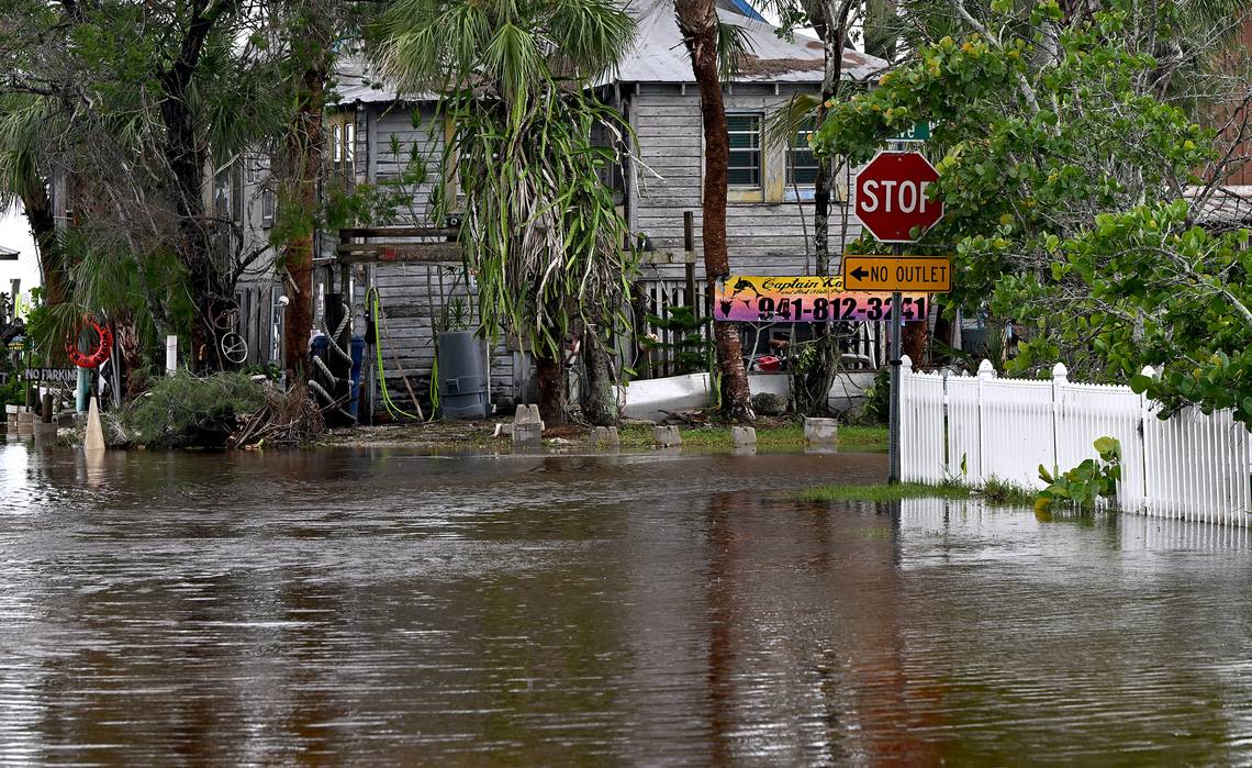 Is your flight delayed? You’re not alone. Hurricane Debby disrupts airports in Florida