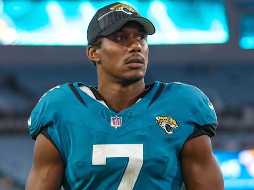 Jaguars liberan a Jones tras elegir a Thomas