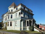 687 14th St # L, Astoria OR 97103