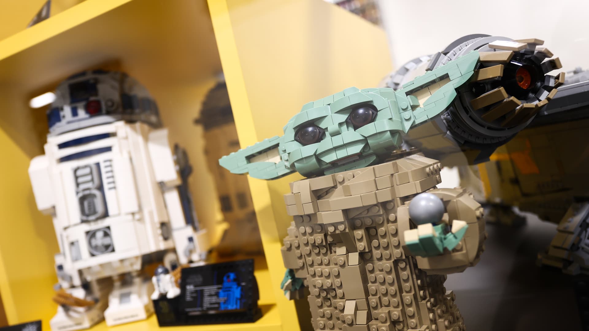 Star Wars was the first Lego license — 25 years later, it's stronger than ever