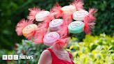 Royal Ascot: Racegoers arrive for first day of Berkshire event