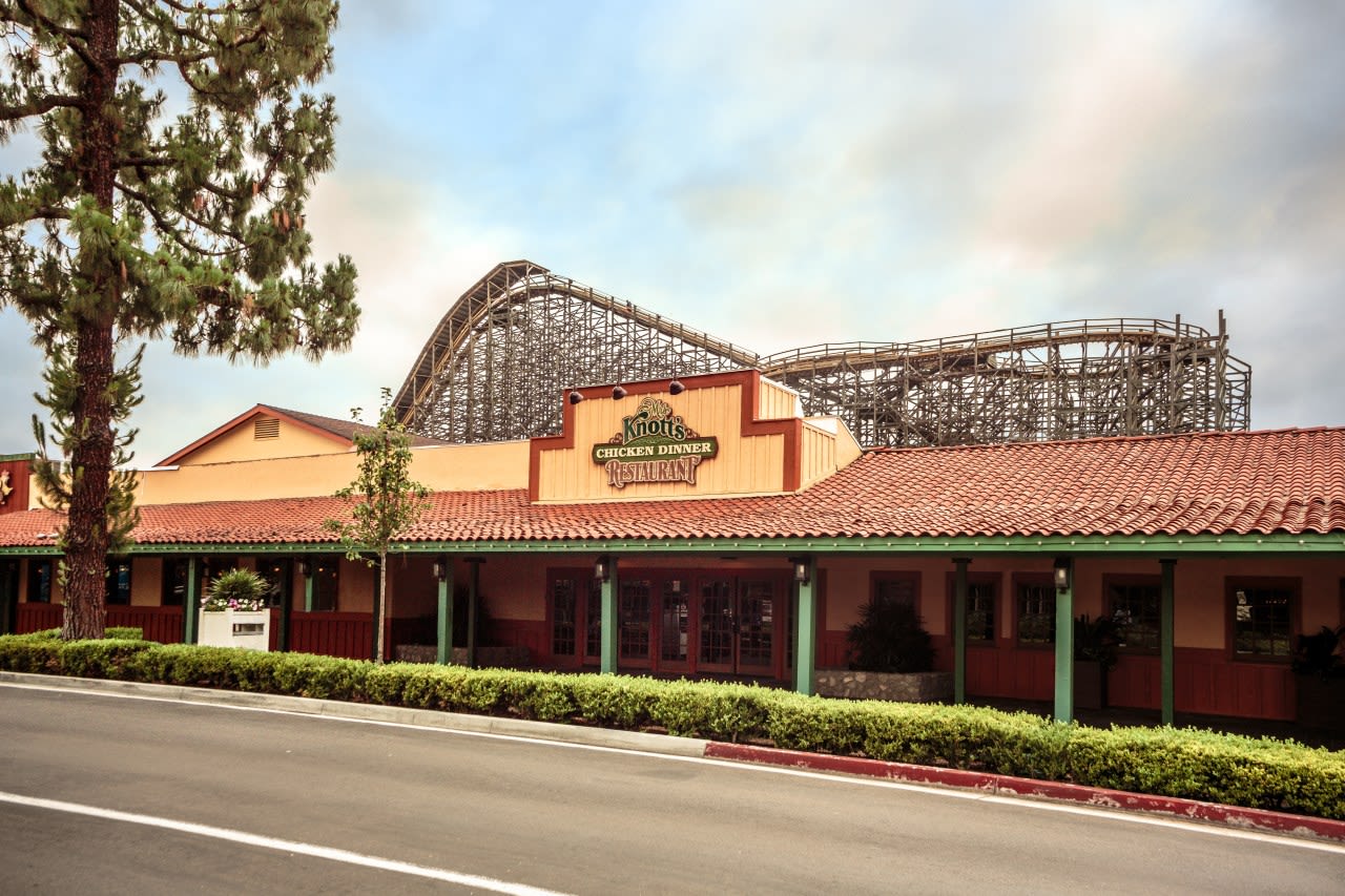 Knott’s to celebrate 90 years of Mrs. Knott’s Chicken Dinner restaurant