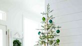 Real vs. Artificial Christmas Trees: How to Choose the Right One for Your Home