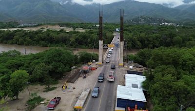 No solo carreteras o recapeos: CIV también erogó millones por puentes que están a medias