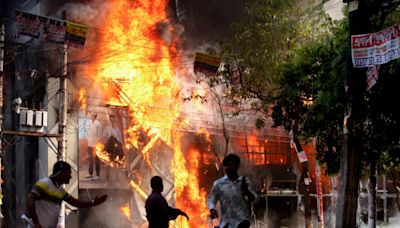 孟加拉爆發新一輪反政府示威衝突 造成逾90死幾百人傷 - RTHK