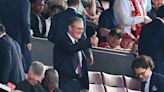 Looking for leadership tips, Keir? Labour leader Starmer spotted at Old Trafford watching his beloved Arsenal take on Manchester United in vital Premier League clash | Goal.com Tanzania
