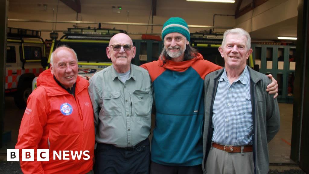 Helvellyn avalanche survivor meets rescuers 40 years on