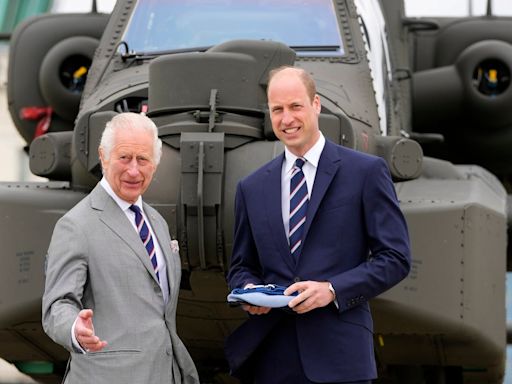 The touching gift soldiers from the Army Air Corp handed to Prince William to give to Kate