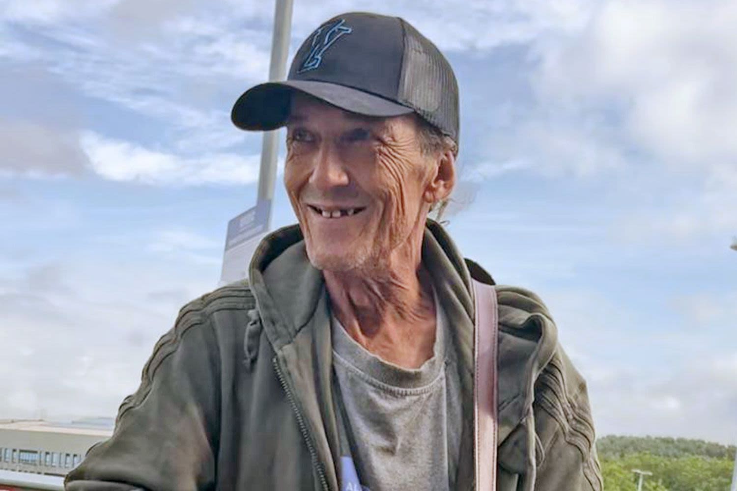 Homeless Musician’s Performance Goes Viral — and Leads to Thousands in Donations: ‘Restored My Faith’ (Exclusive)