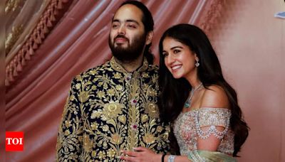Anant Ambani makes a heartfelt promise to Radhika Merchant at their wedding, says, 'We will build a home of love and togetherness' | Hindi Movie News - Times of India