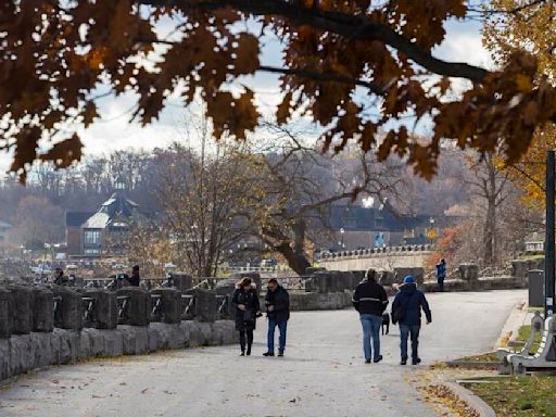 ‘Summer versus winter’: Could the start to October spell the end of summerlike weather in Ontario?