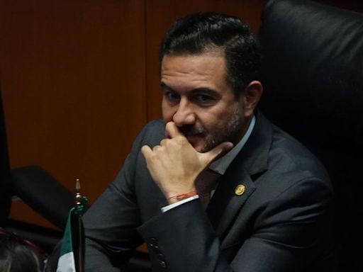 Miguel Ángel Yunes Márquez se olvida del PAN y ya se sienta junto a Morena en la Cámara de Senadores