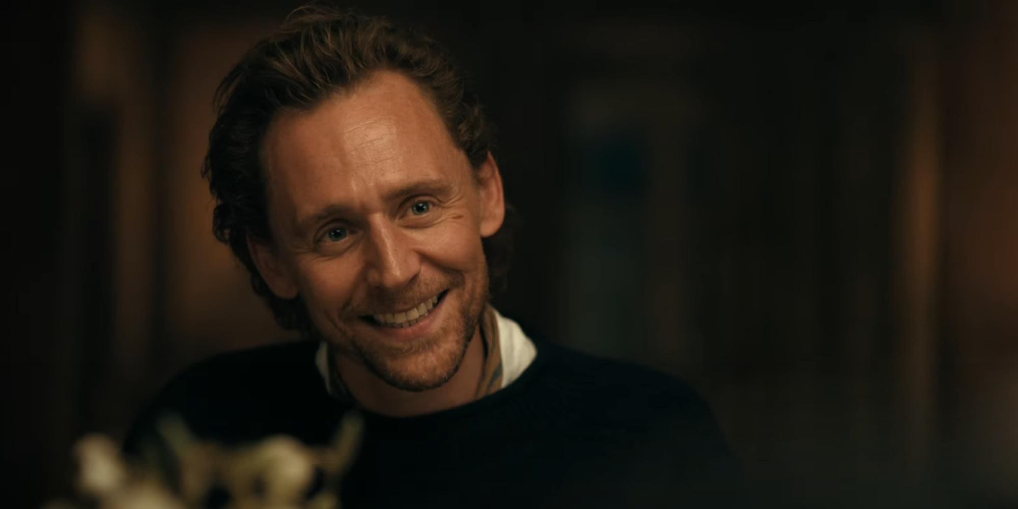 Mike Flanagan Reveals First Look at Tom Hiddleston in New Stephen King Movie