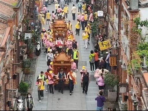 三峽警「陸空總動員」奏效 週末遶境零事故