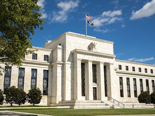 Fed Meeting: Will Powell Lock In Rate Cut?