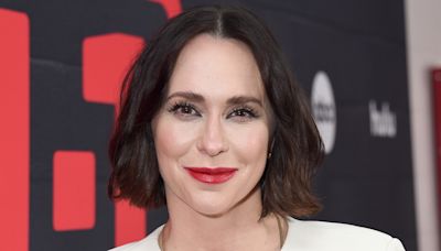 Jennifer Love Hewitt Returns to Lifetime for New Christmas Movie