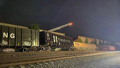 CSX Freight Train derails in Fredericksburg causing damage to garages