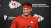 Chiefs QB Patrick Mahomes claps back at Tom Brady, Aaron Rodgers ahead of ‘The Match’