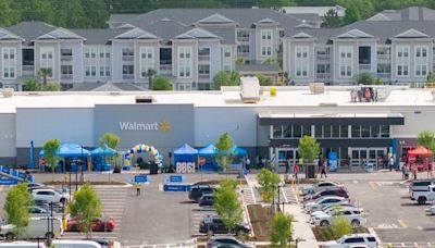 Walmart just opened two new Neighborhood Markets with a larger layout. Take a look.