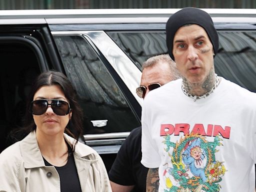 Kourtney Kardashian & Travis Barker Hold Hands on Lunch Date in NYC