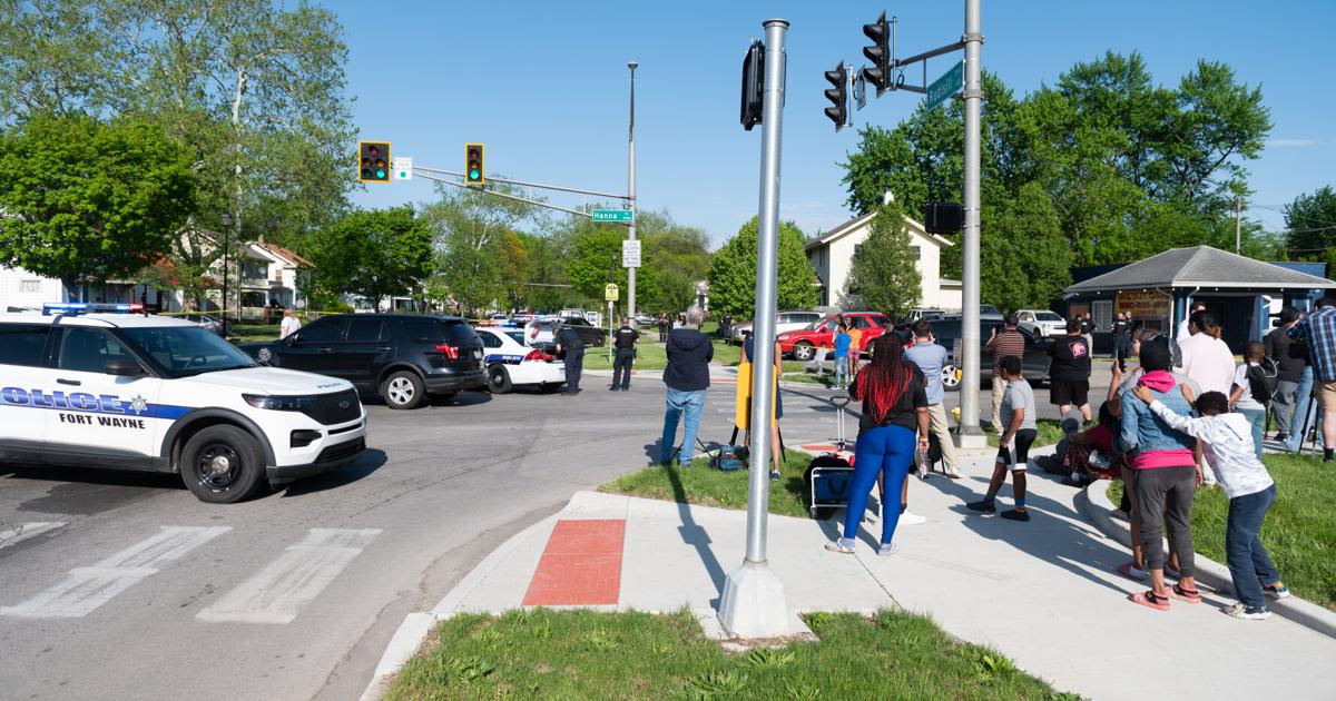 Fort Wayne police respond to gunfire at E. Rudisill, Hanna area; multiple injuries