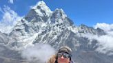 Huili, la chef que cocina en la base del Everest: de vendedora de panchos a preparar sus platos en las montañas más altas del mundo