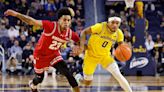 Michigan basketball upsets No. 9 Wisconsin, 72-68, ends skid on Juwan Howard's birthday