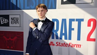 KU’s Johnny Furphy avoids Gradey Dick flub, wears fab tux (with a secret) to NBA Draft