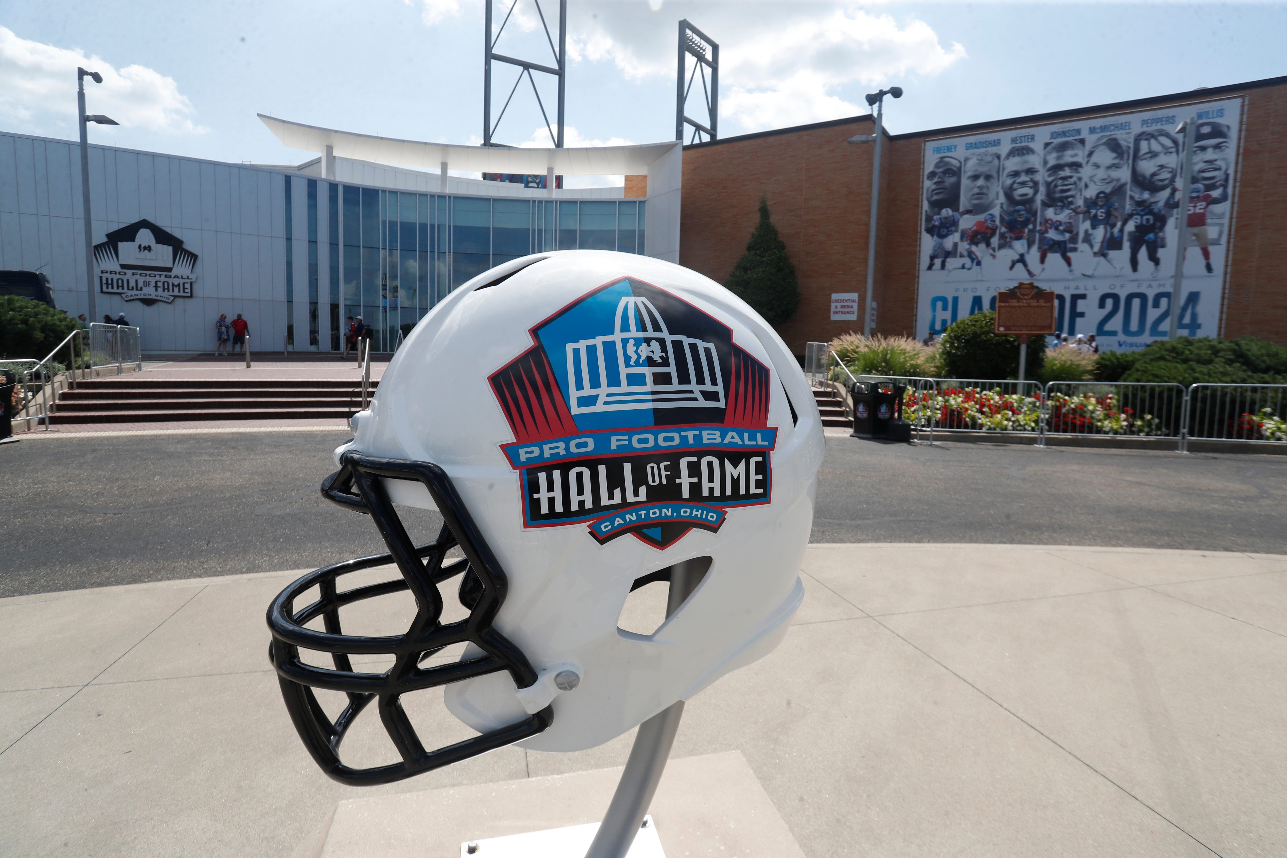 Pro Football Hall of Fame induction: How to watch ceremony, order of speeches