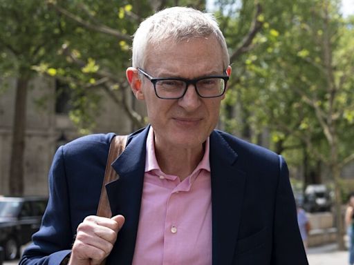 Jeremy Vine 'embroiled in HMRC row as taxman claims he owes thousands'