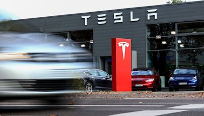 Tesla’s Sales in Europe Fall to a 15-Month Low