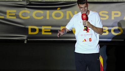 AFE califica de "intolerable ataque a la libertad de expresión" el expediente de UEFA a Morata y Rodri