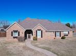 2330 Skyview Cir, Enid OK 73703