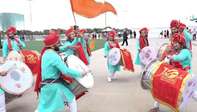 'Modi and US': Indians in New York gather at Nassau Coliseum for PM's address