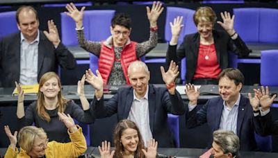 German parliament welcomes its first deaf legislator