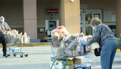 Supermercados de EE.UU. anuncian bajadas en el precio de los alimentos, tras años al alza