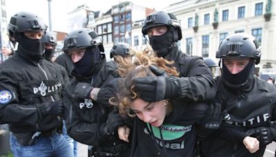 Guerre Israël-Hamas : Policiers et manifestants propalestiniens s’affrontent à l’université d’Amsterdam