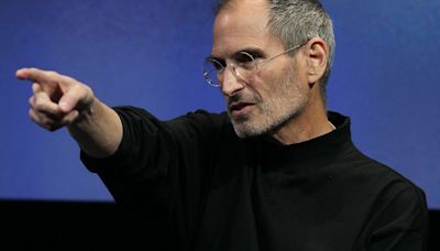 Steve Jobs' former intern reflects on working for the tech mogul: 'I worked 20 yards away from him every day'
