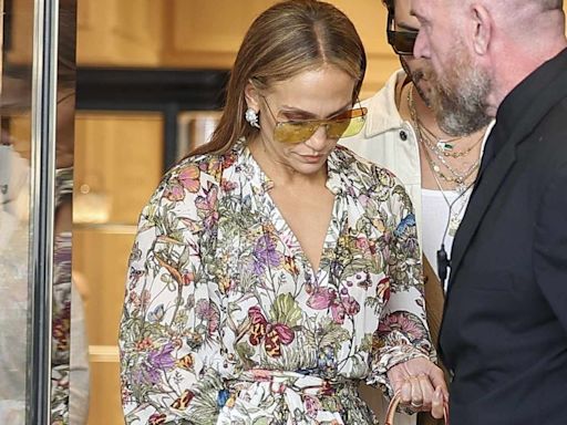 Jennifer Lopez Steps Out for Lunch and Shopping in L.A. Following Tour Cancellation