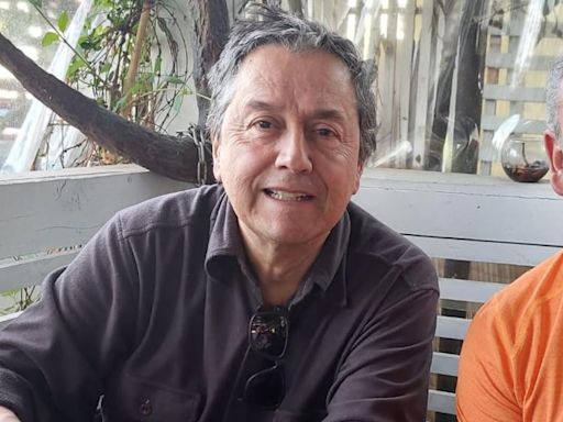 Muere Claudio Reyes, actor y comediante que interpretó a “Charly Badulaque” y el “Huaso Clemente” - La Tercera