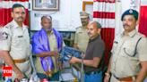 Cab driver returns missed bag with Rs.9.9 lakh valuables with the help of police in Tirupati | Visakhapatnam News - Times of India