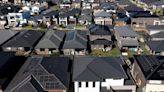 Australia Home-Price Gains Ease as Sydney Cools, Melbourne Falls