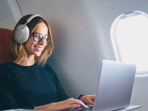 Best Travel Headphones for 2024