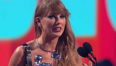 Taylor Swift Dedicates MTV VMA Video Of The Year Win To Travis Kelce & Reminds Viewers To Register To Vote