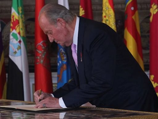 Juan Carlos I, el peso de la corona y de una vida secreta: diez años de una abdicación histórica