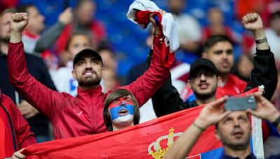 Serbia amenaza con abandonar la Eurocopa si no hay castigos a Croacia y Albania por sus cánticos