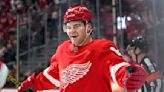 DeBrincat scores twice, Red Wings use first-period flurry to overwhelm Blues 6-1