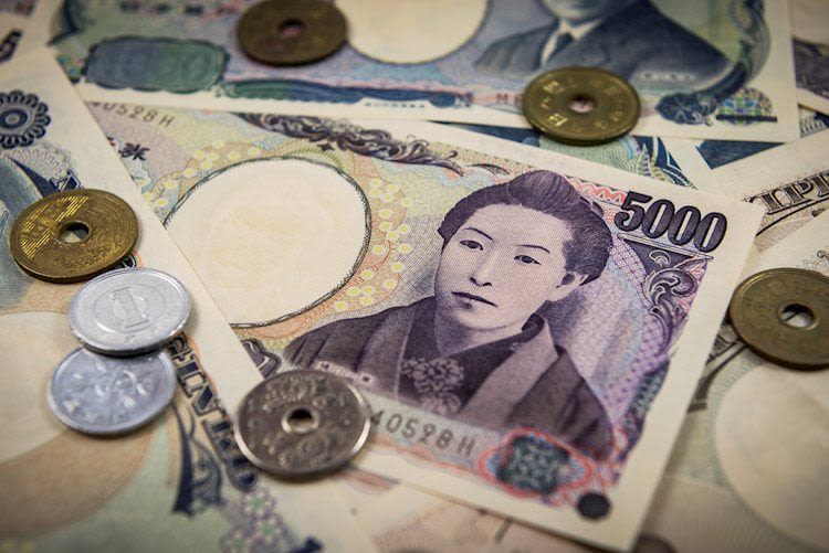 Japanese Yen bounces off multi-decade low against USD, lacks follow-through