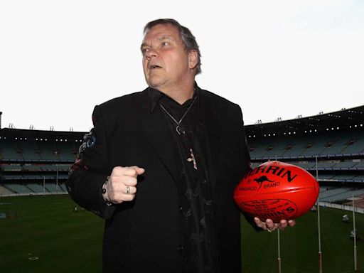 In 2011 Meat Loaf was booked to play in front of 100,000 fans in Melbourne: It did not go well