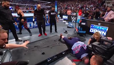 Paul Heyman Doesn't Acknowledge Solo Sikoa, Gets Attacked By The Bloodline On WWE SmackDown